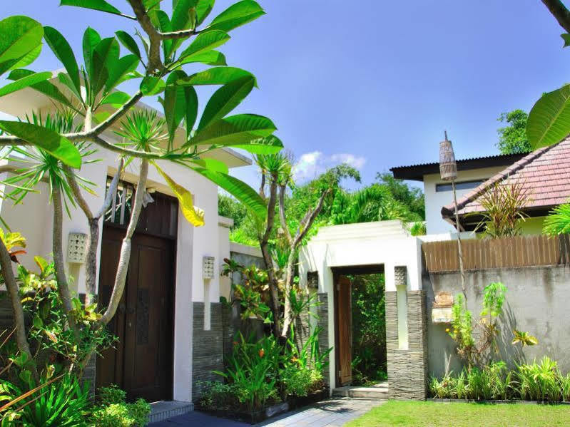 M Two Villas Seminyak ภายนอก รูปภาพ
