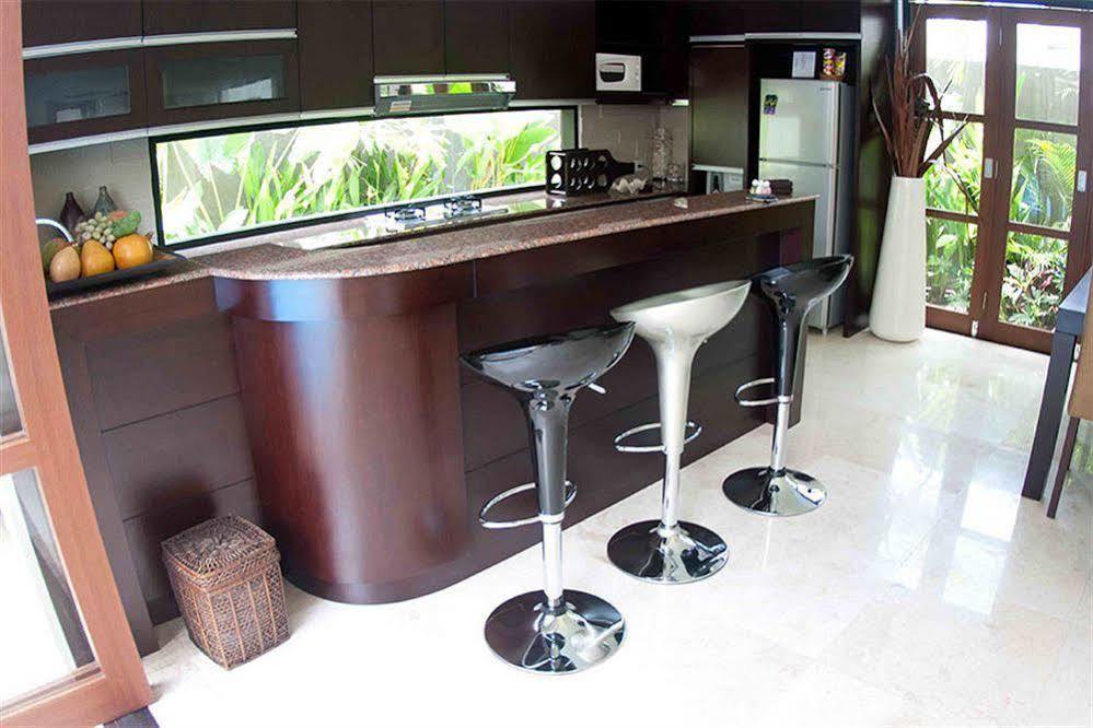 M Two Villas Seminyak ภายนอก รูปภาพ