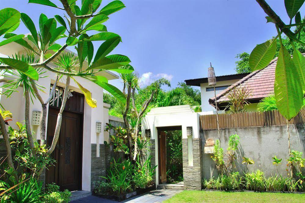 M Two Villas Seminyak ภายนอก รูปภาพ