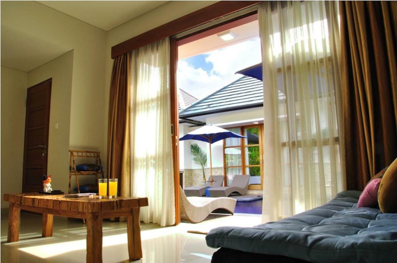 M Two Villas Seminyak ภายนอก รูปภาพ